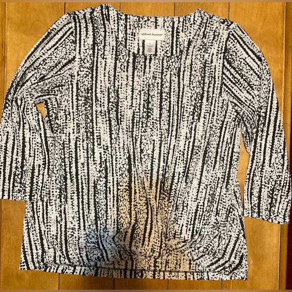 NWOT Ladies Size Small Alfred Dunner Blouse - Picture 13 of 13
